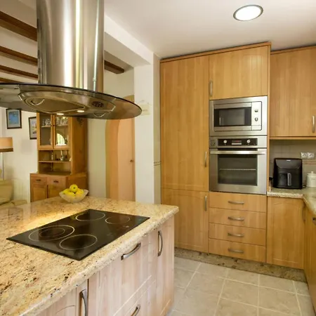 Global Lorraine - By Global Holidays 21381 Holiday home *